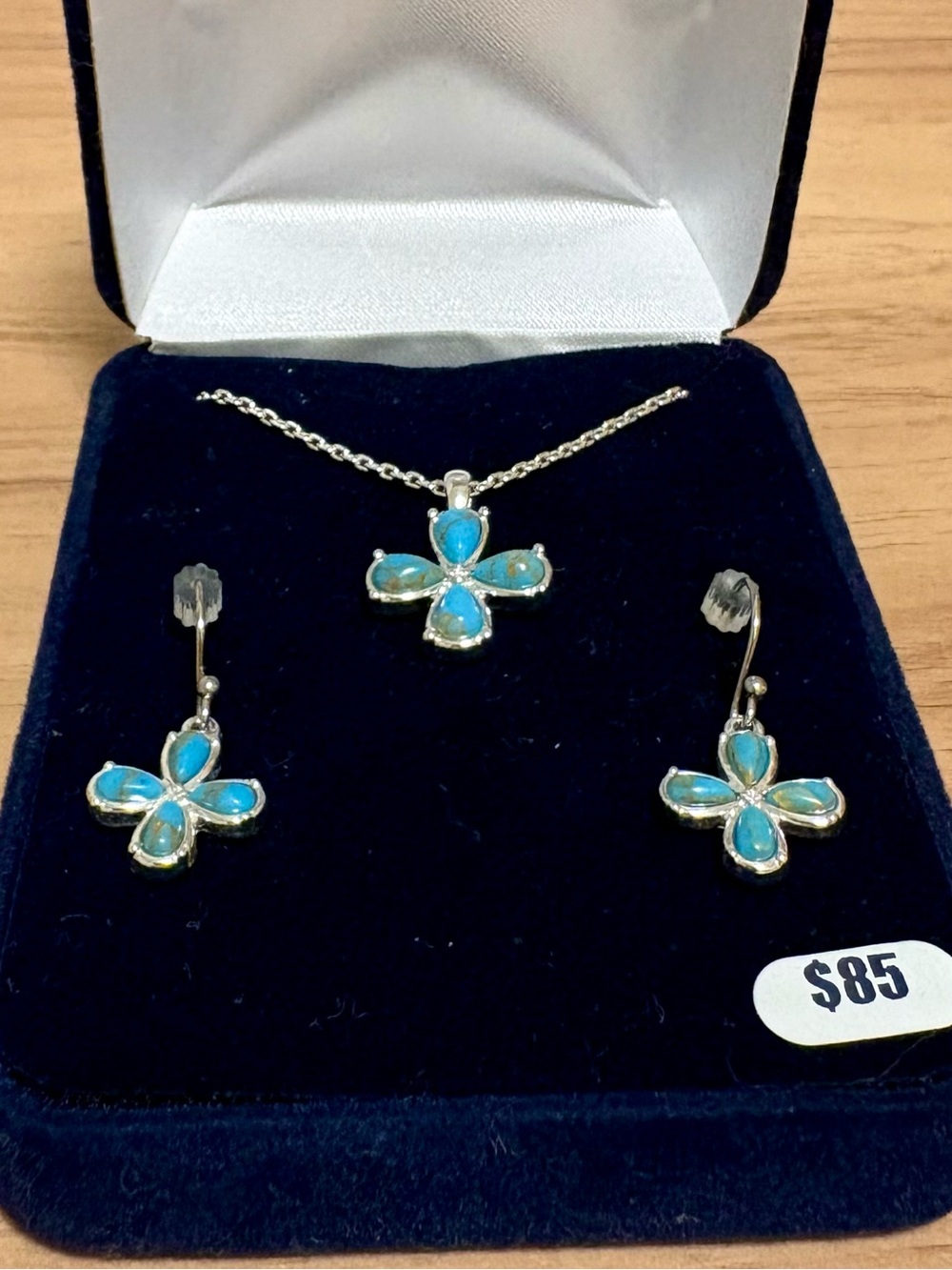 NWT Montana Silversmiths Turquoise Flower Cross Western Necklace & Earrings Set
